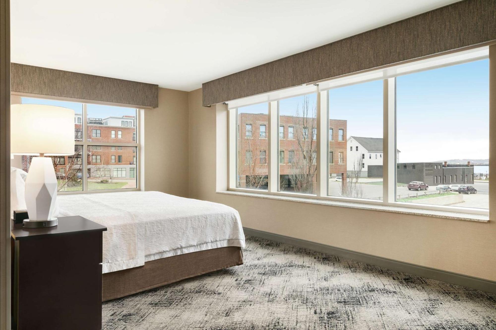 Hotel Hampton Downtown Waterfront Portland